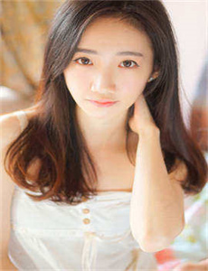 如月莉亚